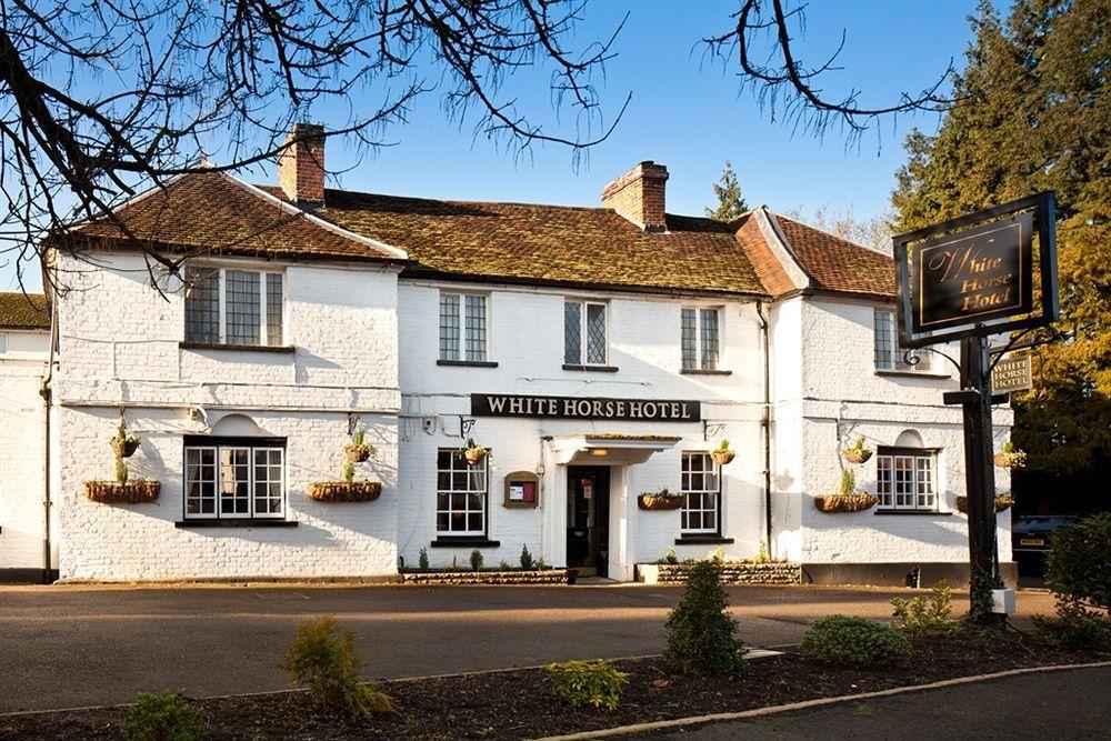 The White Horse Hotel Hertingfordbury Exterior photo