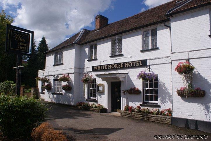 The White Horse Hotel Hertingfordbury Exterior photo