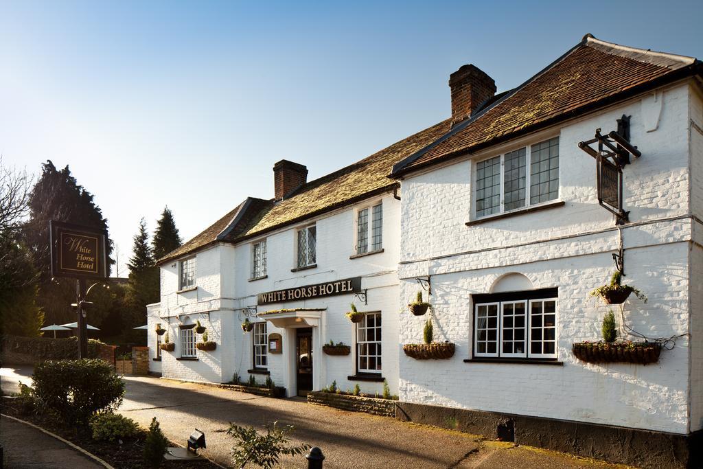 The White Horse Hotel Hertingfordbury Exterior photo